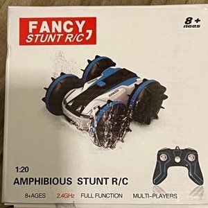 AMPHIBIOUS R/C STUNT CAR 2.4GHZ 4WD WATER & LAND REMOTE CONTROL VEHICLE - NEW